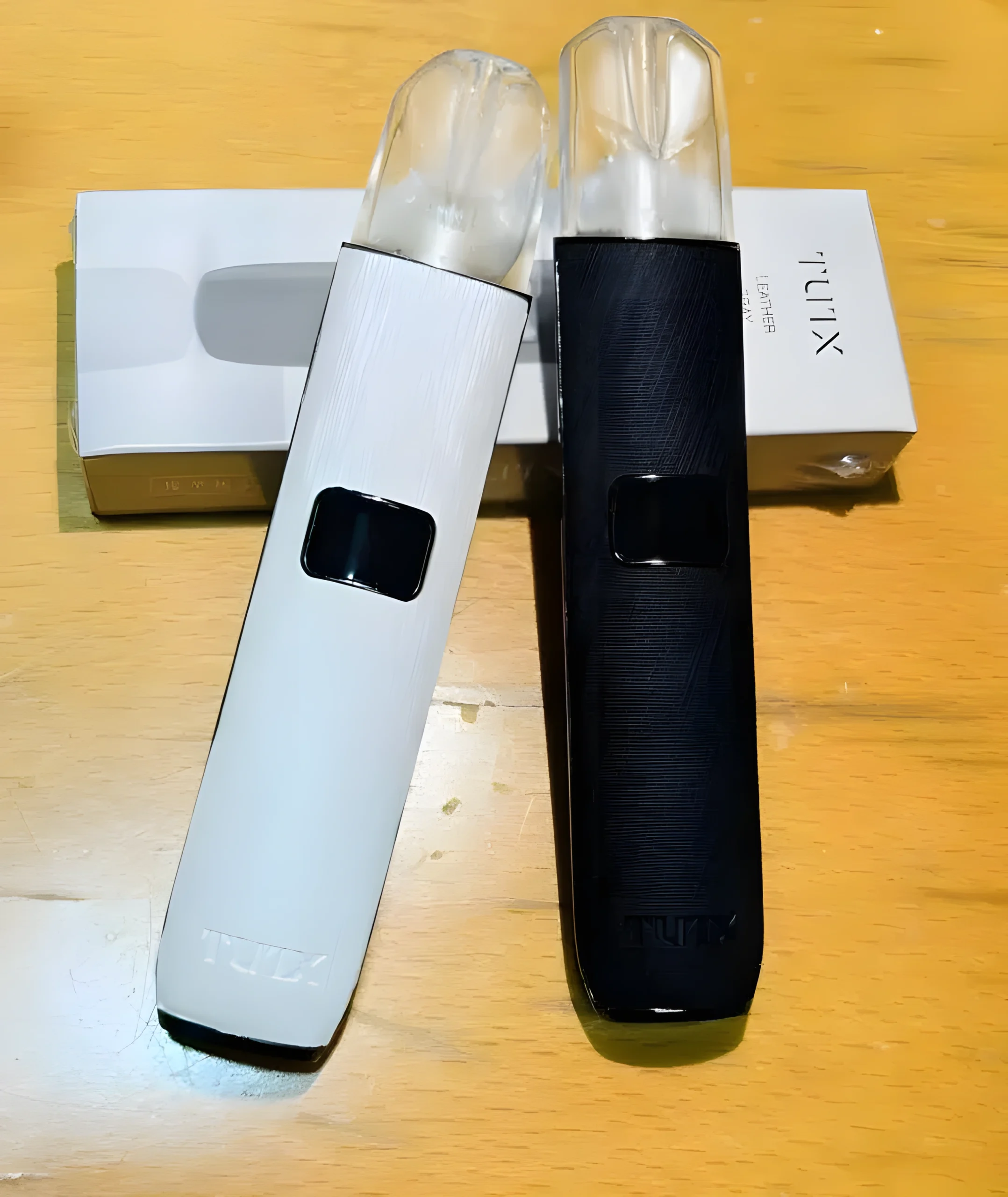 TUTX 電子煙主機推薦|全面兼容一代煙彈・七款配色・快充與安全保護 1 TUTX電子煙主機 一代煙彈全面兼容 支援RELX SP2S LANA 快速充電與安全保護|TUTX 電子煙主機推薦|全面兼容一代煙彈・七款配色・快充與安全保護
